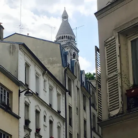 Apartment Renovated Terraced In Montmartre Paris